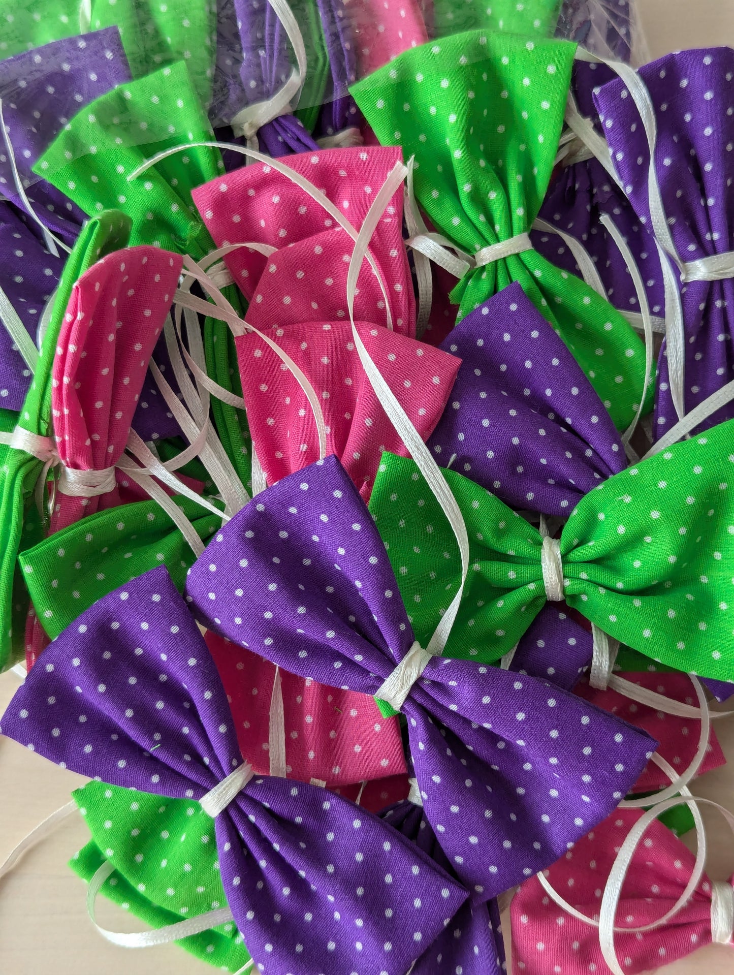 Everyday - 50 Sweetheart Bows