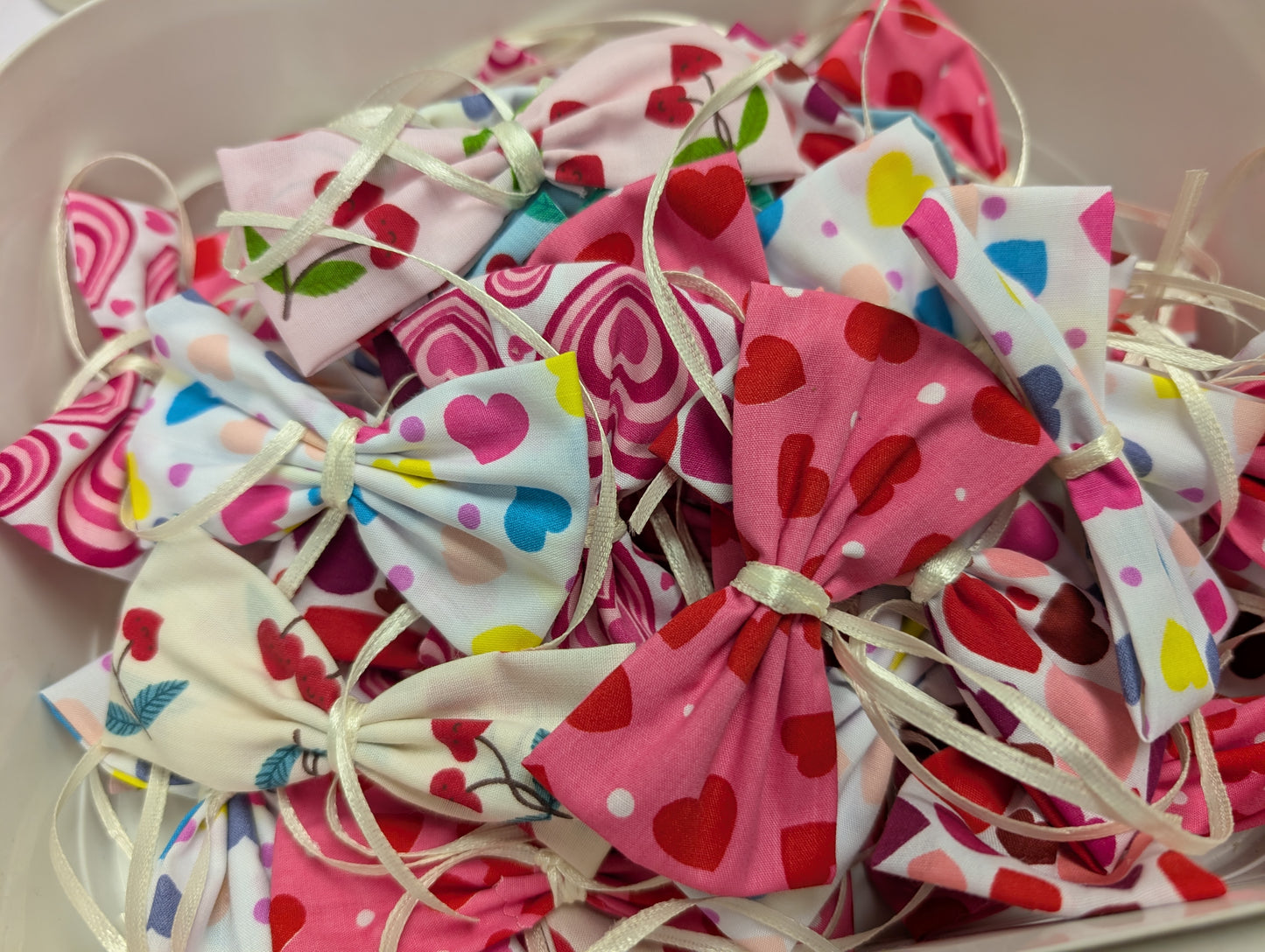 Everyday - 50 Sweetheart Bows