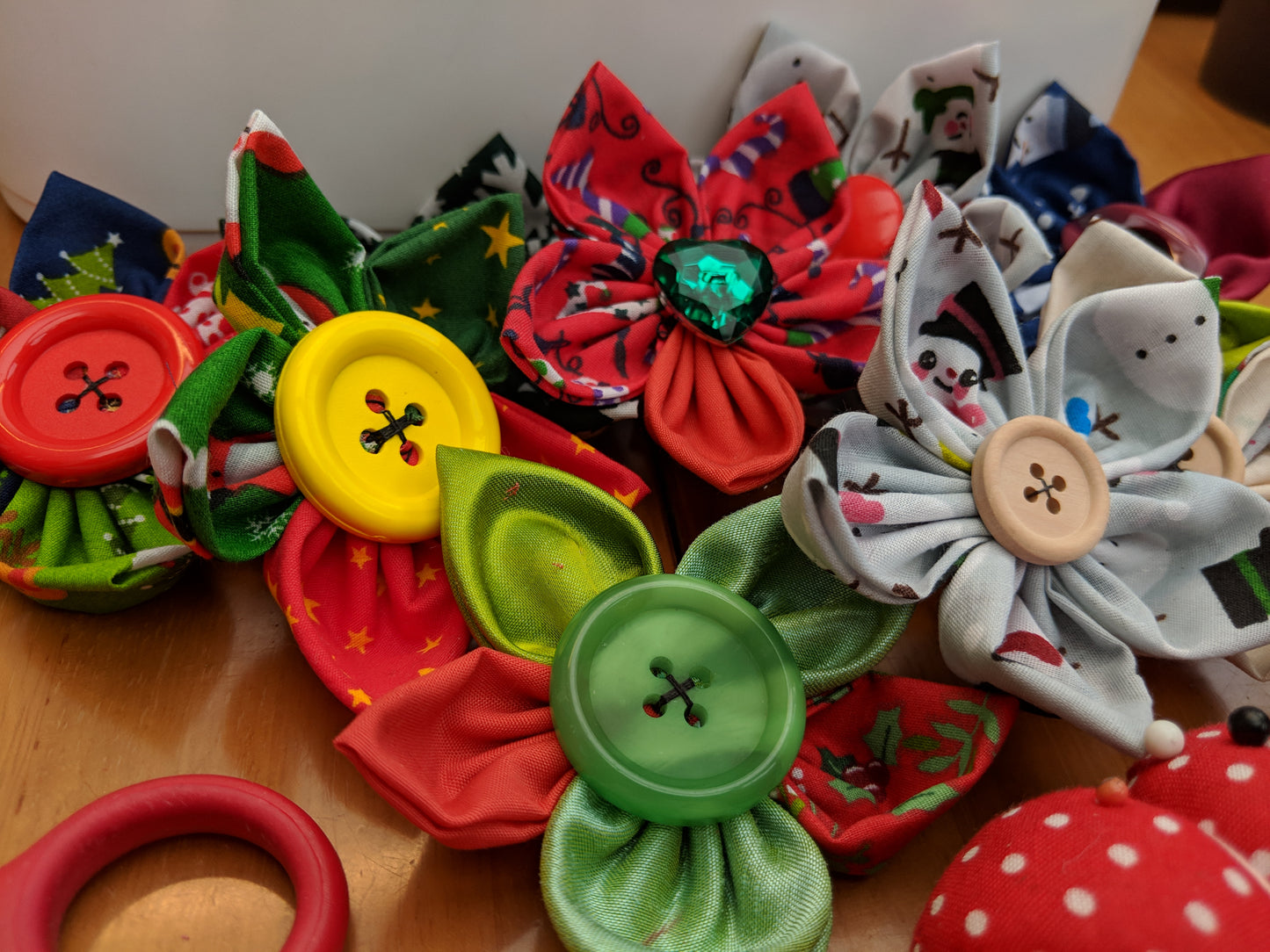 christmas themed collar flowers