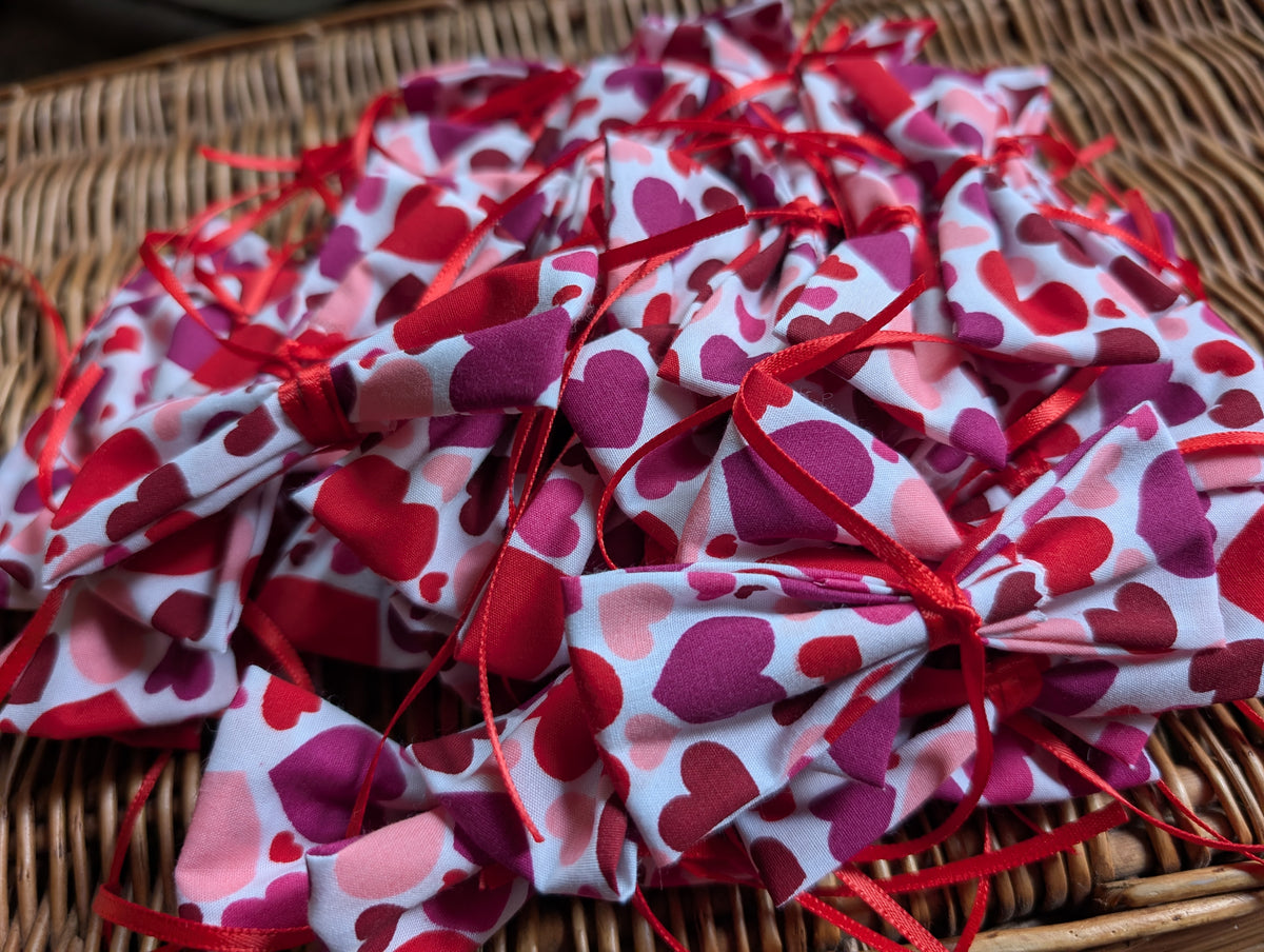 Everyday Dog Grooming Sweetheart Bows - Sets of 50 & 100