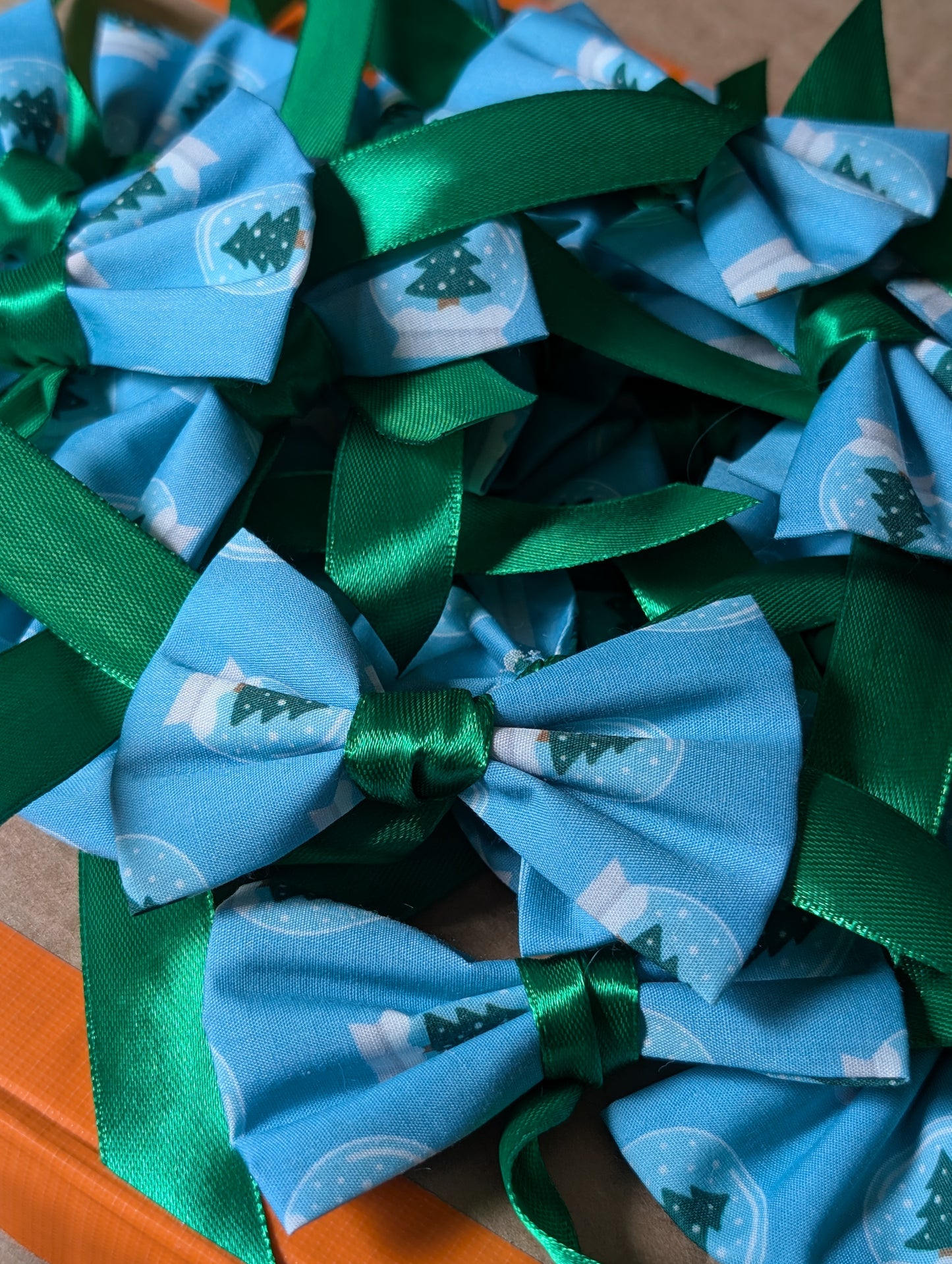Christmas Dog Grooming Bows - Themed*