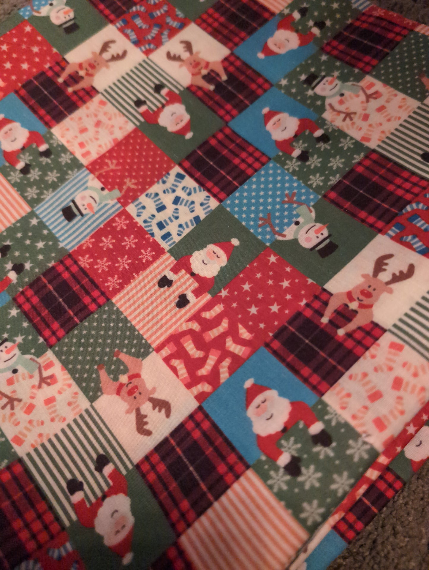 Themed Christmas Dog Bandanas - DELIVERY BY 28th NOVEMBER**