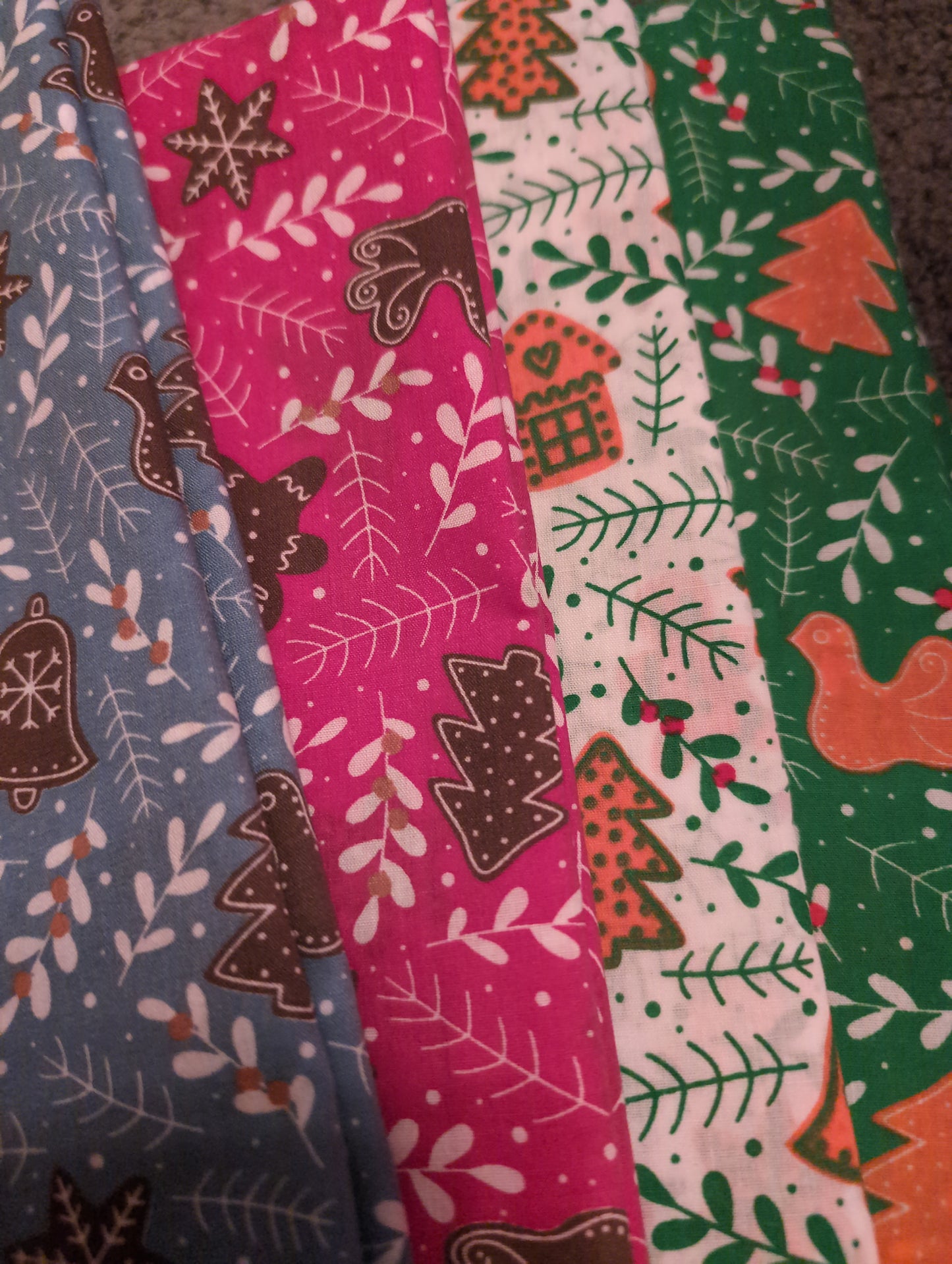 Themed Christmas Dog Bandanas - DELIVERY BY 28th NOVEMBER**