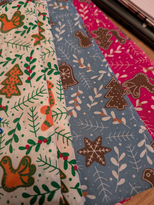 Themed Christmas Dog Bandanas - DELIVERY BY 28th NOVEMBER**