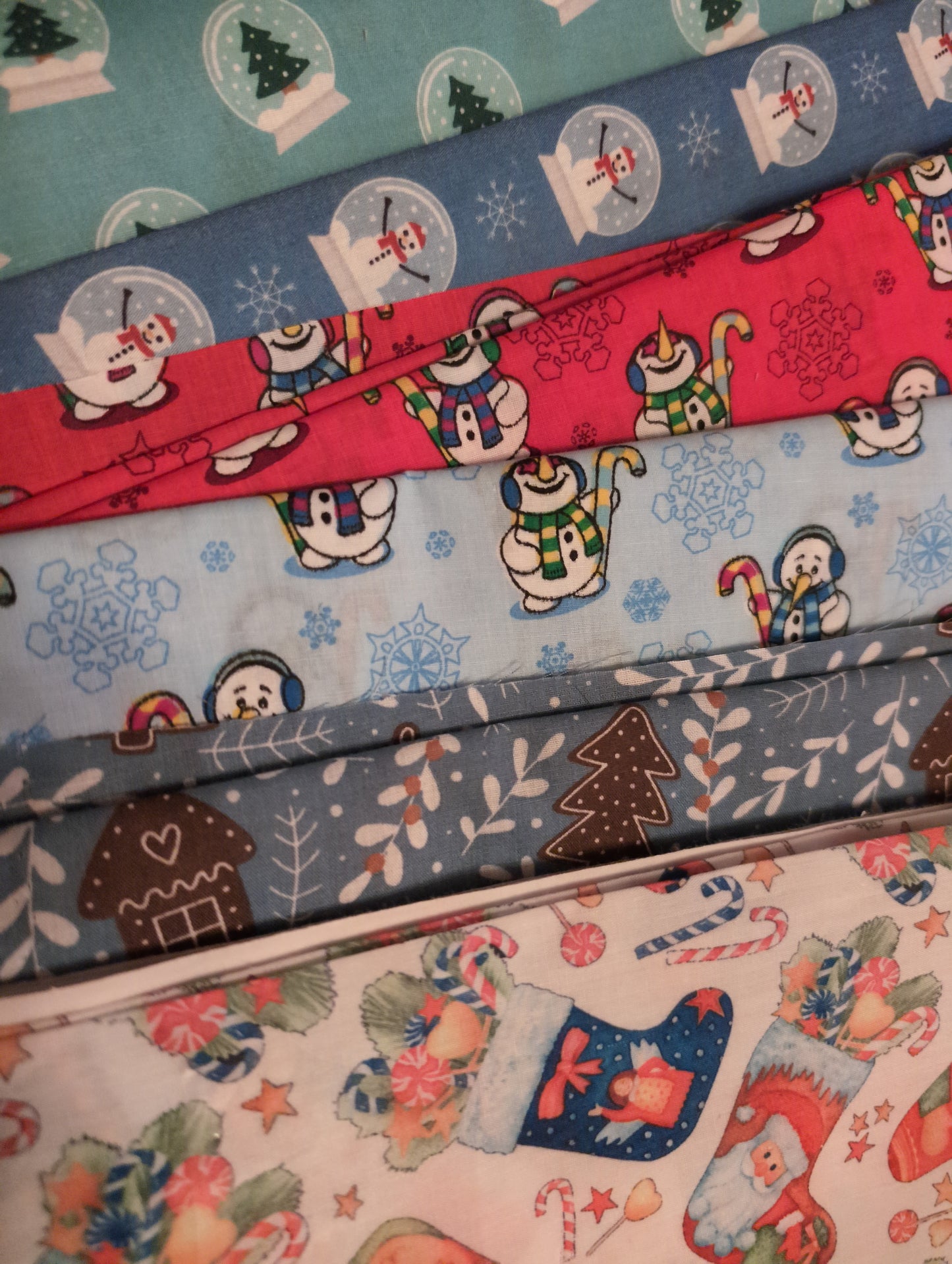 Themed Christmas Dog Bandanas - DELIVERY BY 28th NOVEMBER**